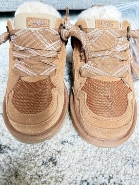 New UGG Lowmel Sneaker Kids' Size 1 Little Kid Chestnut